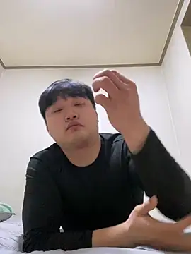 offwhite777 online show from 5, 2, 2025