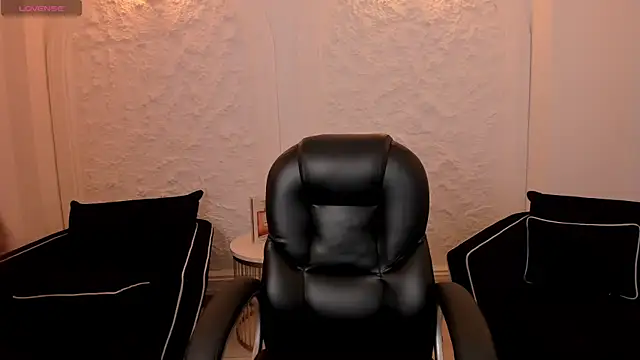 BeccaBaxter online show from 10, 5, 2026