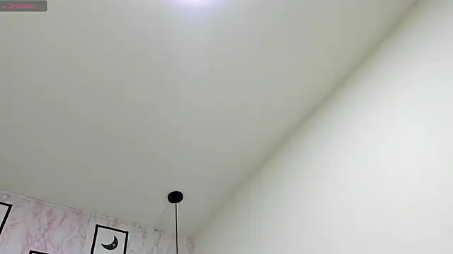 Snapshot of Raichell_ chatting on 7, 4, 2026 Raichell online show from 7, 4, 2026