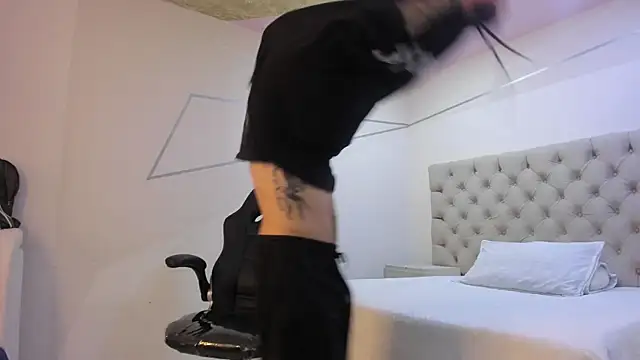 Snapshot of JhoanLeandro chatting on 16, 1, 2026 JhoanLeandro online show from 16, 1, 2026