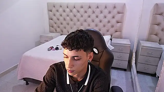 JhoanLeandro online show from 3, 3, 2026