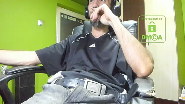 BigCumShoot online show from 16, 12, 2025