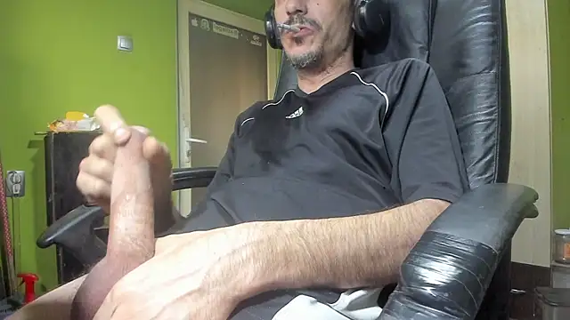 BigCumShoot online show from 15, 4, 2026