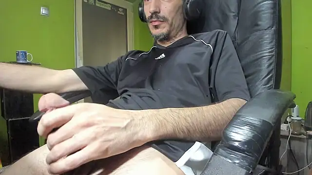 Snapshot of BigCumShoot chatting on 22, 4, 2026 BigCumShoot online show from 22, 4, 2026