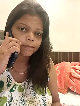 Snapshot of Babybird chatting on 10, 10, 2025 Babybird online show from 10, 10, 2025