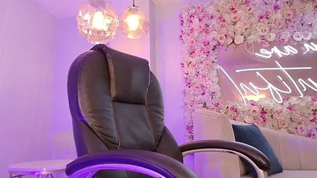 Snapshot of AmaiaHaywood chatting on 30, 10, 2025 AmaiaHaywood online show from 30, 10, 2025