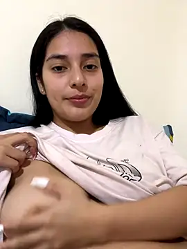 Snapshot of ariana_sweet87 chatting on 18, 11, 2025 ariana sweet87 online show from 18, 11, 2025