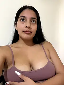 Snapshot of ariana_sweet87 chatting on 27, 11, 2025 ariana sweet87 online show from 27, 11, 2025