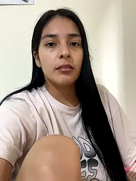 Snapshot of ariana_sweet87 chatting on 29, 11, 2025 ariana sweet87 online show from 29, 11, 2025