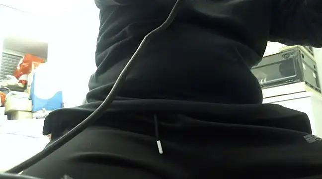 Snapshot of beartopslave chatting on 5, 2, 2025 beartopslave online show from 5, 2, 2025