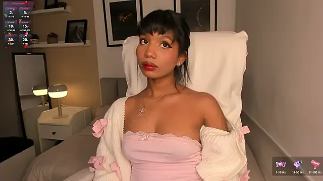 Gigi Strawberry online show from 14, 10, 2025