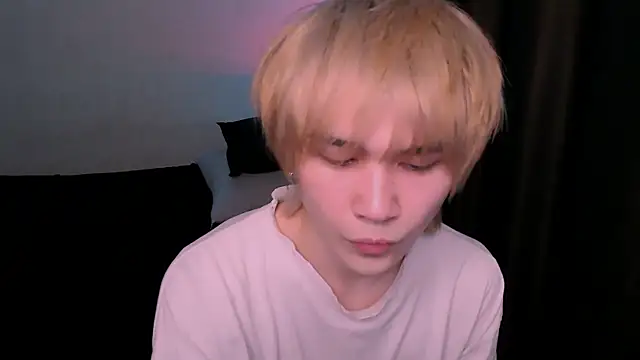 Snapshot of rennnuts chatting on 7, 2, 2026 rennnuts online show from 7, 2, 2026