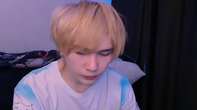 Snapshot of rennnuts chatting on 19, 2, 2026 rennnuts online show from 19, 2, 2026