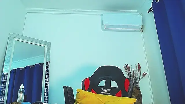 Snapshot of Karla_Dior7 chatting on 21, 2, 2025 Karla Dior7 online show from 21, 2, 2025