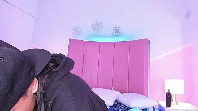 Liiam smith  online show from 13, 9, 2025