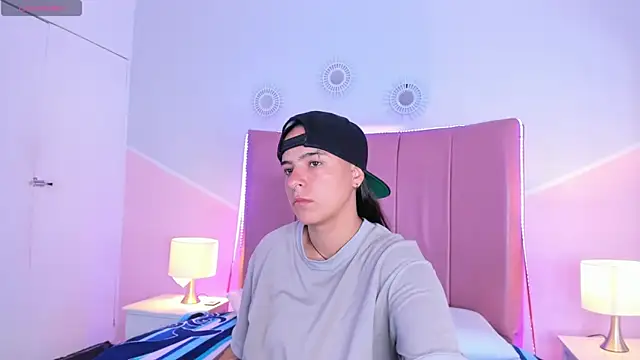 Liiam smith  online show from 29, 9, 2025