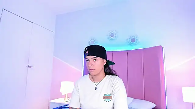 Liiam smith  online show from 11, 10, 2025