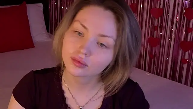 Lora Rosee online show from 29, 5, 2026