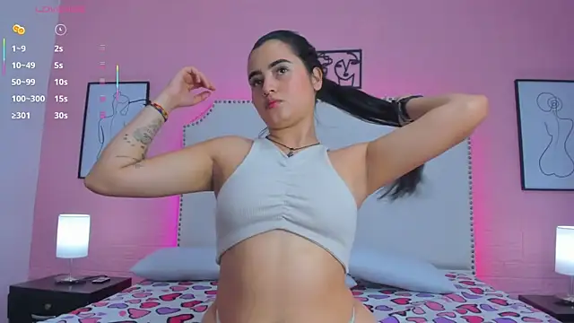 Snapshot of _Emma_whiitee_ chatting on 10, 9, 2025 Emma whiitee online show from 10, 9, 2025
