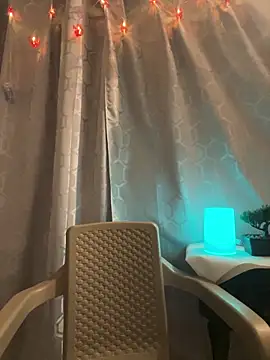 Snapshot of JamesCr_ chatting on 14, 2, 2025 JamesCr  online show from 14, 2, 2025