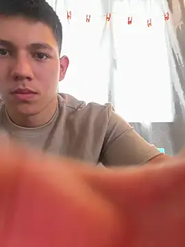 Snapshot of JamesCr_ chatting on 19, 2, 2025 JamesCr  online show from 19, 2, 2025