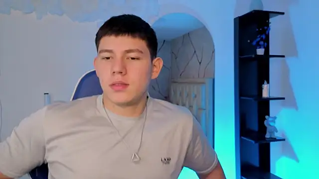 JamesCr  online show from 20, 6, 2026