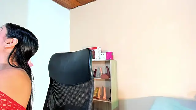 Snapshot of Violetta_0 chatting on 4, 3, 2026 Violetta 0 online show from 4, 3, 2026