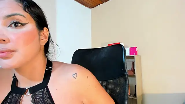 Snapshot of Violetta_0 chatting on 9, 3, 2026 Violetta 0 online show from 9, 3, 2026