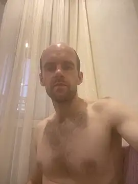 LynnAhNight online show from 13, 9, 2025