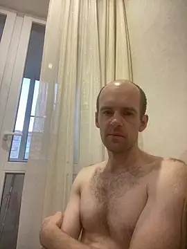 LynnAhNight online show from 17, 9, 2025