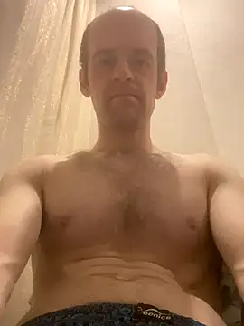 LynnAhNight online show from 22, 10, 2025