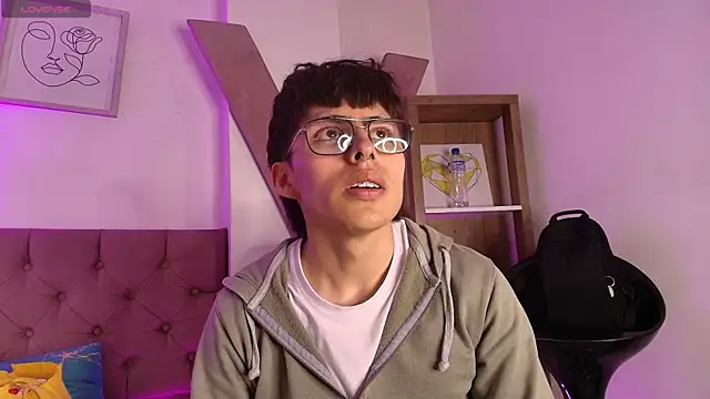 PepperTwink online show from 27, 11, 2025