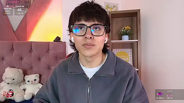 PepperTwink online show from 5, 3, 2026