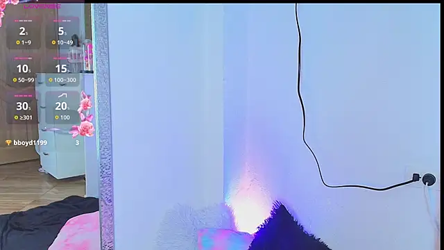 maddie 18 online show from 8, 11, 2025