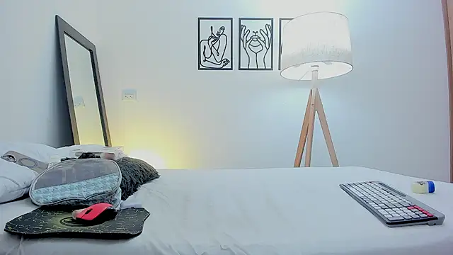 andrea cherryy online show from 3, 2, 2026