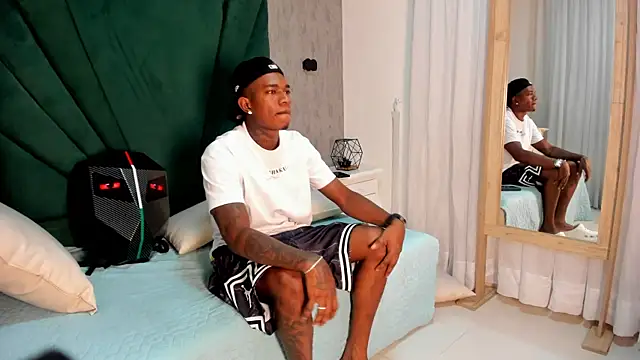 Snapshot of Juanita_Harold chatting on 11, 2, 2025 Juanita Harold online show from 11, 2, 2025