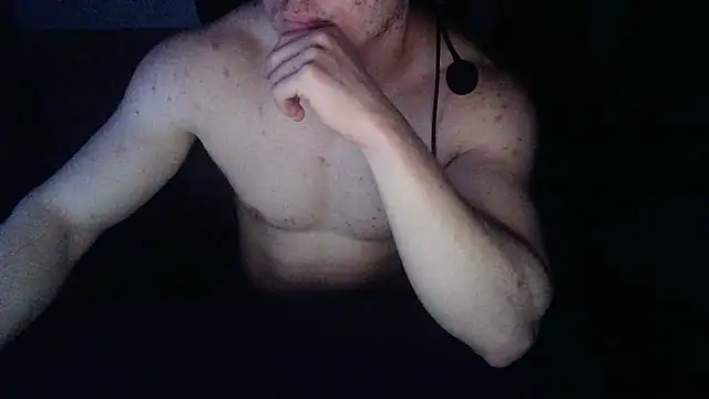 kissspls online show from 8, 3, 2025