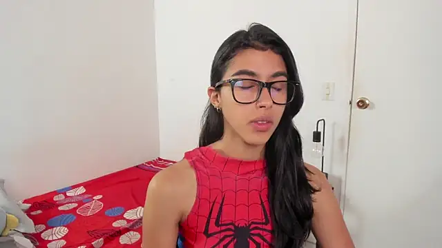 Snapshot of Mazikeen__18 chatting on 15, 6, 2026 Mazikeen 18 online show from 15, 6, 2026