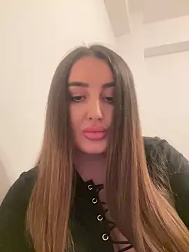 Snapshot of hotAlys chatting on 6, 3, 2025 hotAlys online show from 6, 3, 2025