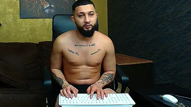 Snapshot of JaceZachary chatting on 5, 3, 2025 JaceZachary online show from 5, 3, 2025