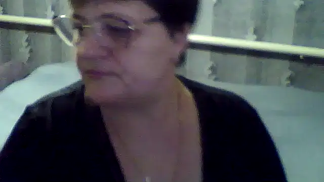 Snapshot of ElzaJewel chatting on 1, 2, 2026 ElzaJewel online show from 1, 2, 2026