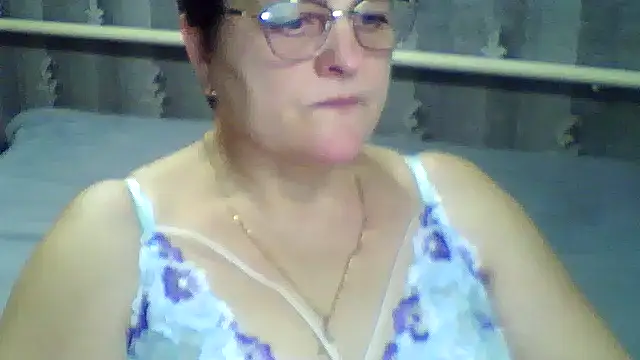 Snapshot of ElzaJewel chatting on 15, 2, 2026 ElzaJewel online show from 15, 2, 2026