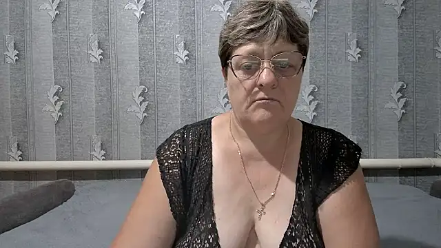 Snapshot of ElzaJewel chatting on 14, 6, 2026 ElzaJewel online show from 14, 6, 2026