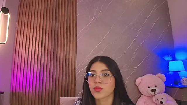 ariana jhonson1 online show from 12, 5, 2026