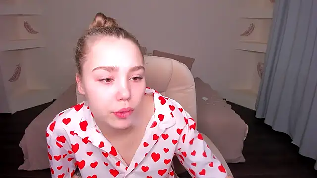 Snapshot of YourMegan chatting on 21, 12, 2025 YourMegan online show from 21, 12, 2025