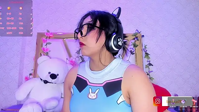 BeccaMathew online show from 23, 9, 2025