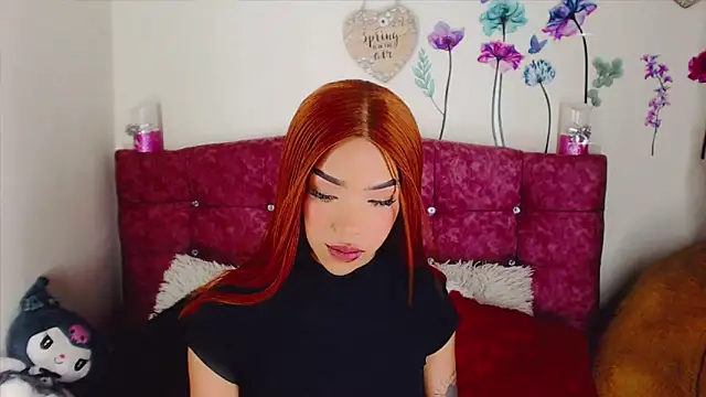 Snapshot of Khloe_Leal chatting on 1, 3, 2025 Khloe Leal online show from 1, 3, 2025