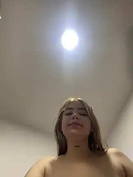 Snapshot of akirahattori chatting on 17, 2, 2026 akirahattori online show from 17, 2, 2026