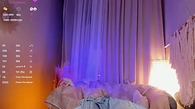 Snapshot of Agatha_Mott chatting on 9, 3, 2025 Agatha Mott online show from 9, 3, 2025