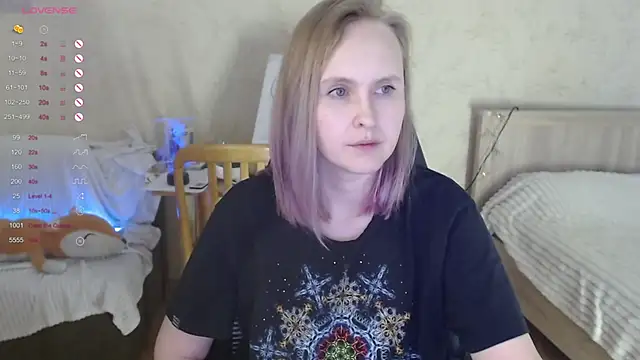 Snapshot of Agatha_Mott chatting on 19, 10, 2025 Agatha Mott online show from 19, 10, 2025